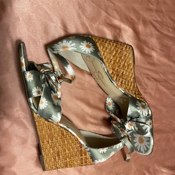 Jessica Simpson Daisy Matte Satin Wedges W8.5 - Picture 1 of 6